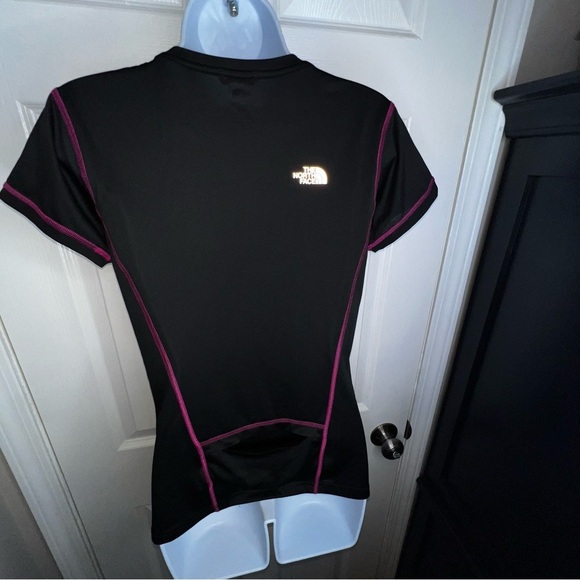 North Face Women’s Small Black Pink A2EX Cycling Performance T-Shirt Top S - Picture 12 of 13